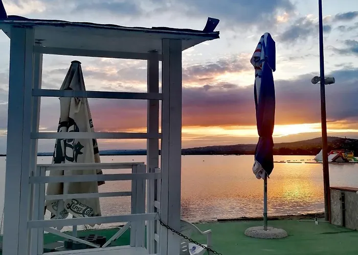 Paloma Blanca 2 Apartment